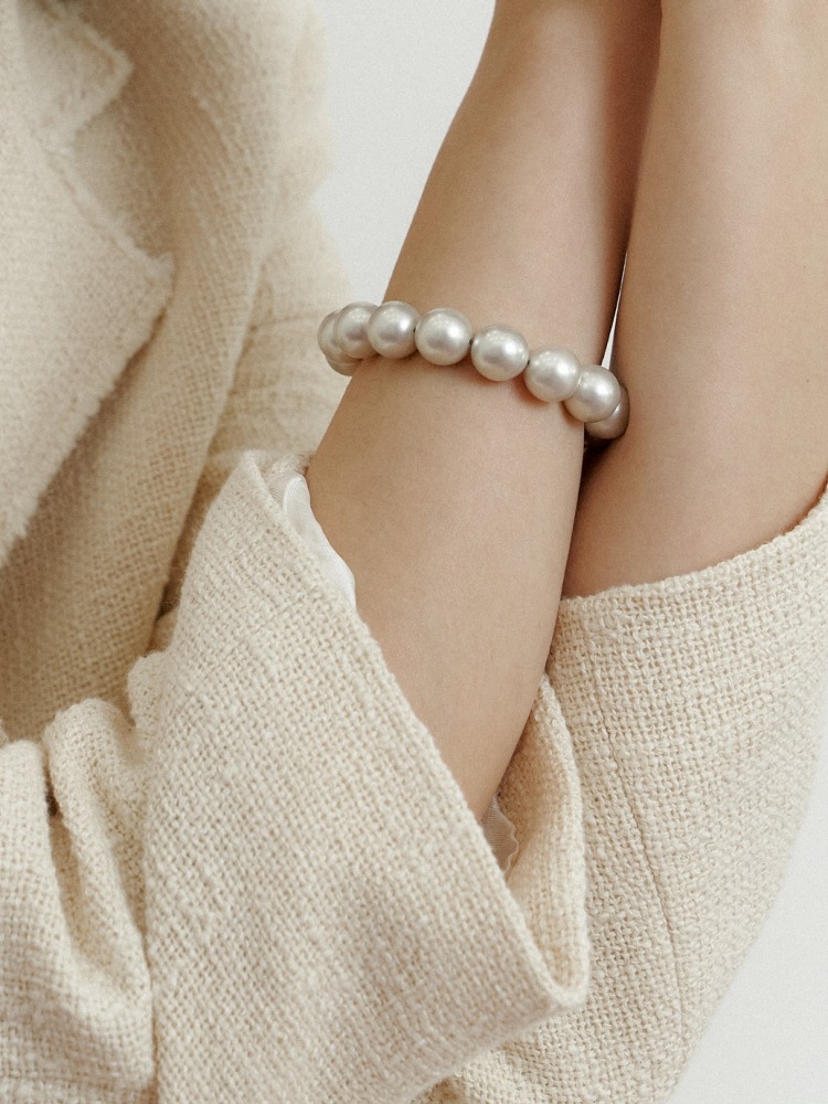 Soft Silver Pearl Bracelet