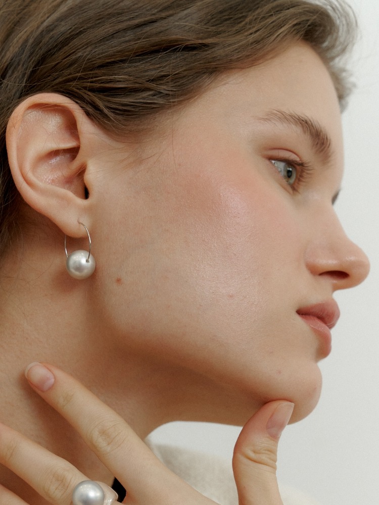Soft Silver Pearl Ring Earrings