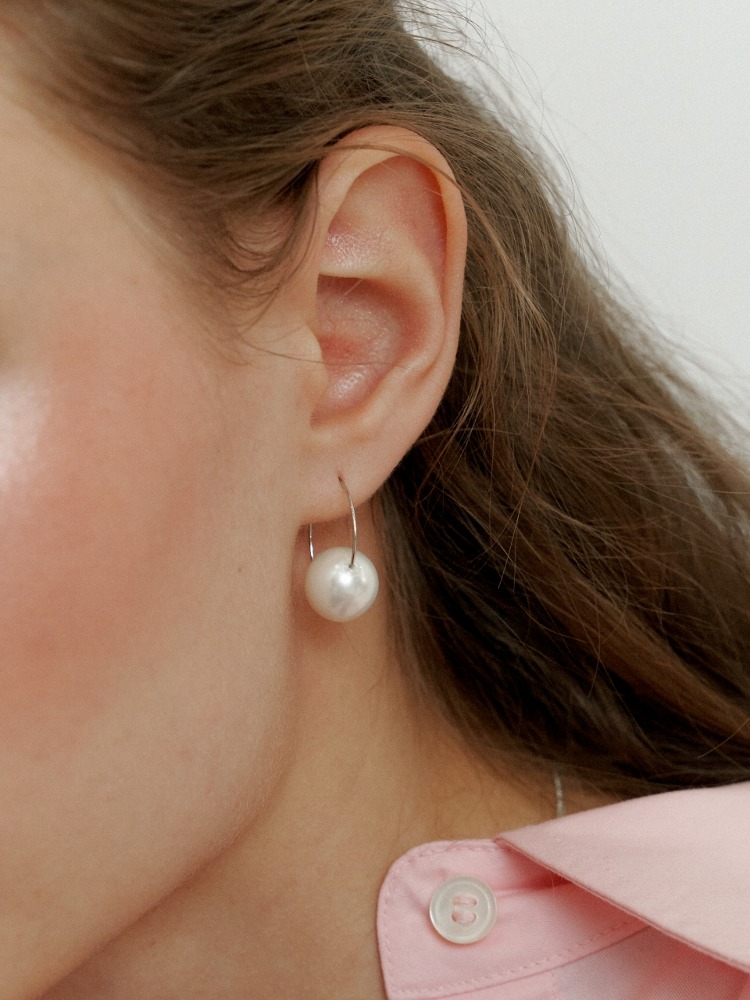 Soft Pearl Ring Earrings