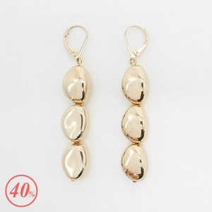 [SALE] 3 Pebbles Earrings
